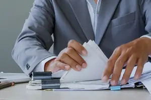 hoa treasurer responsibilities